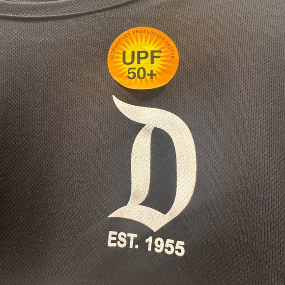 Disneyland Black and White Long Sleeve Mesh/rash guard spirit Jersey NWT - Picture 2 of 7